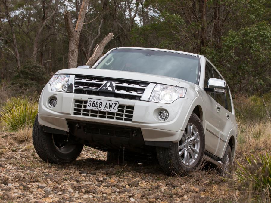  Mitsubishi Pajero 5-Door 2011 года  (AU) (фото 3 из 20)